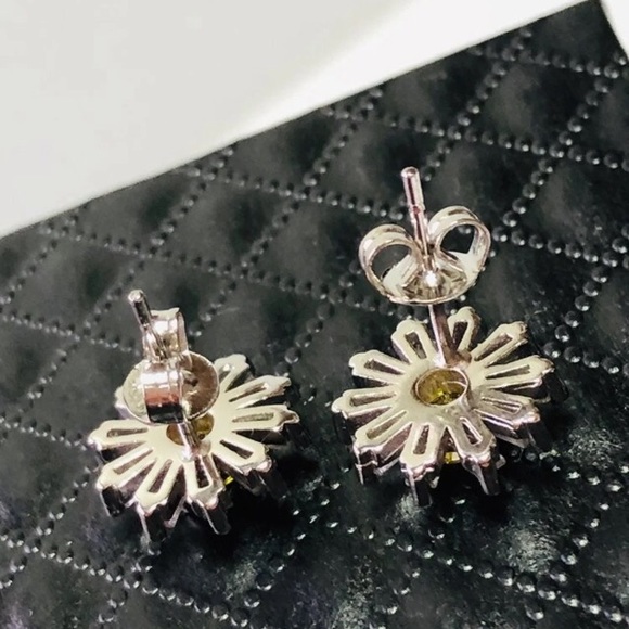 Sunflower 925 Sterling Earrings - Picture 3 of 8